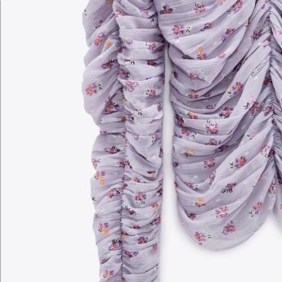 Floral Blouse with darted front - Picture 2 of 4